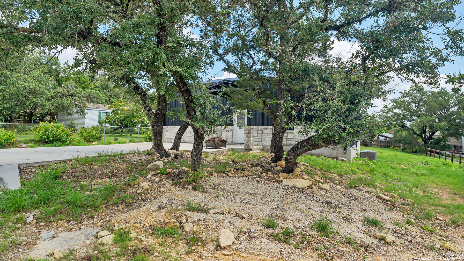 main property photo 49