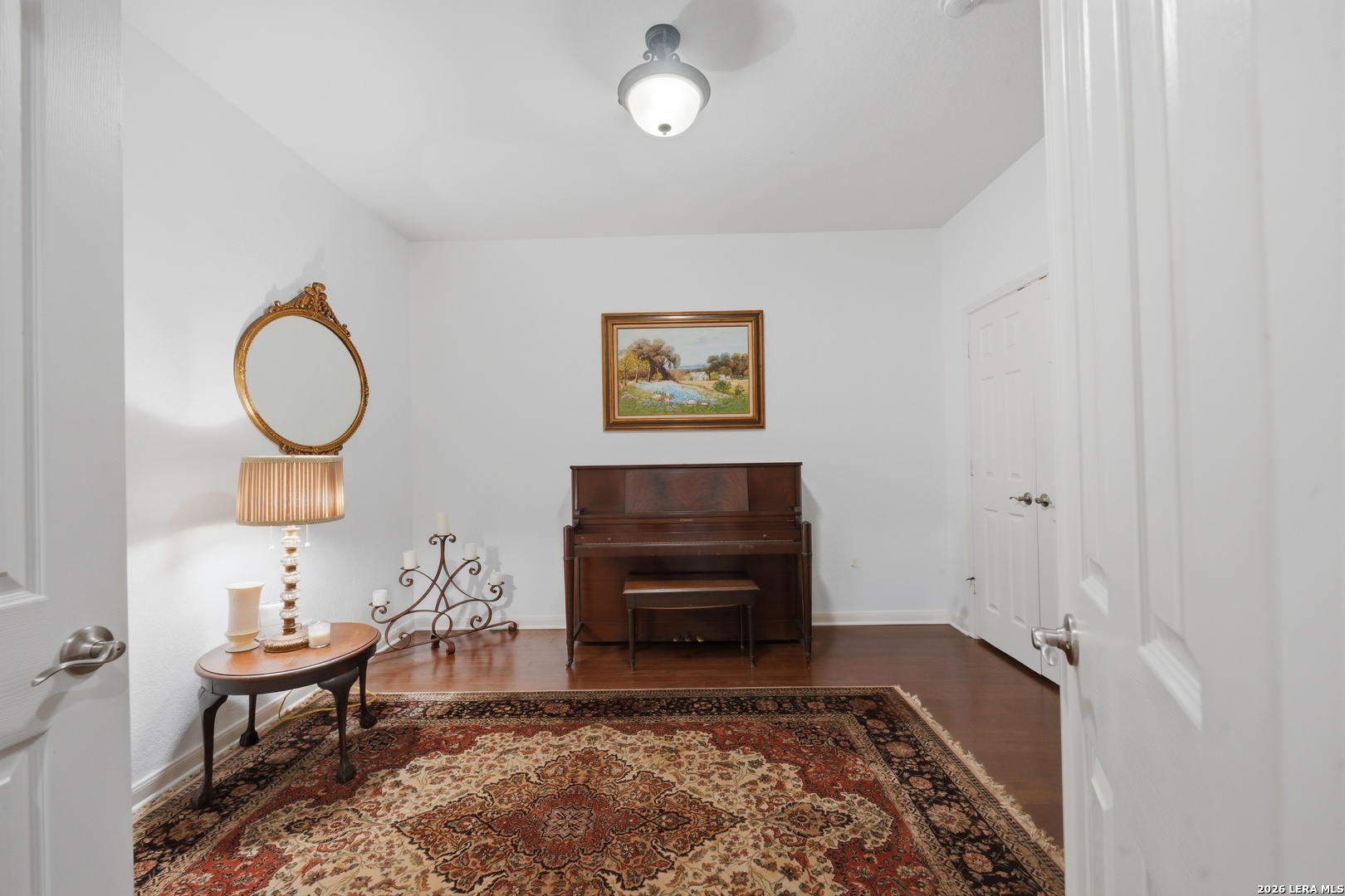 main property photo 4