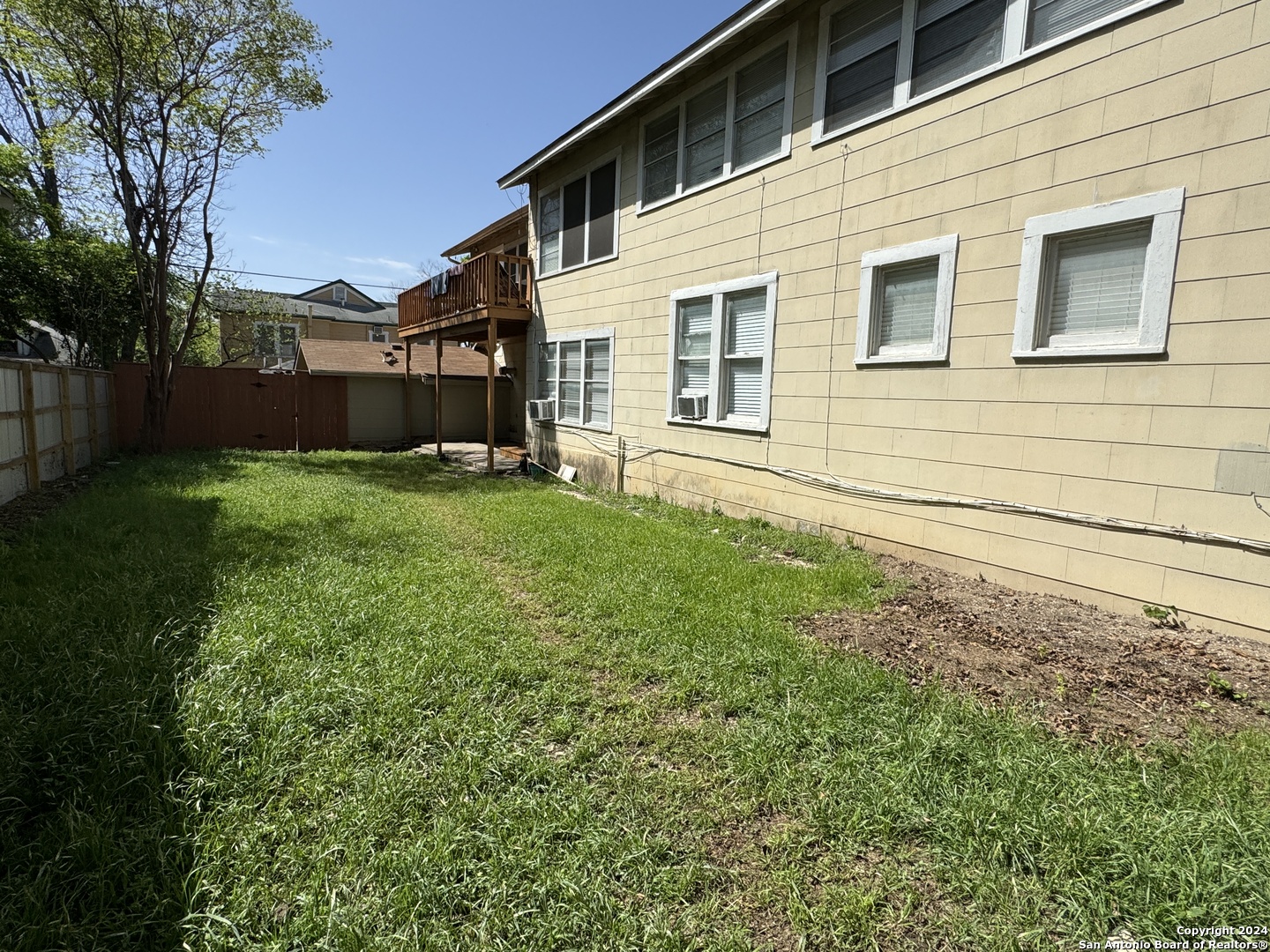main property photo 15