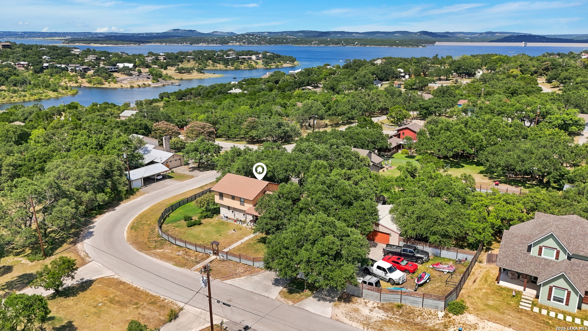 main property photo 32
