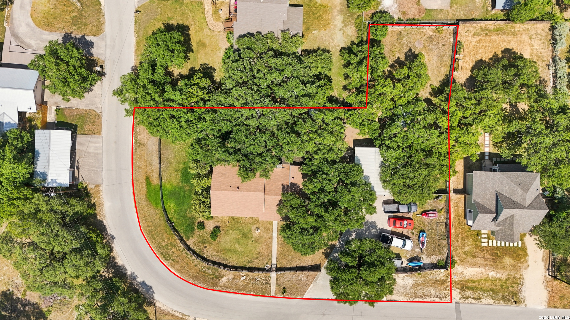 main property photo 33