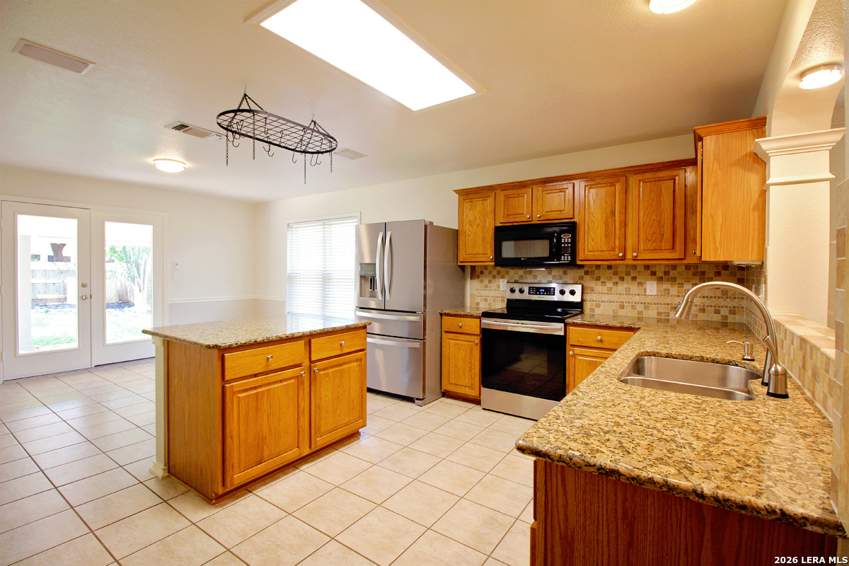 main property photo 7
