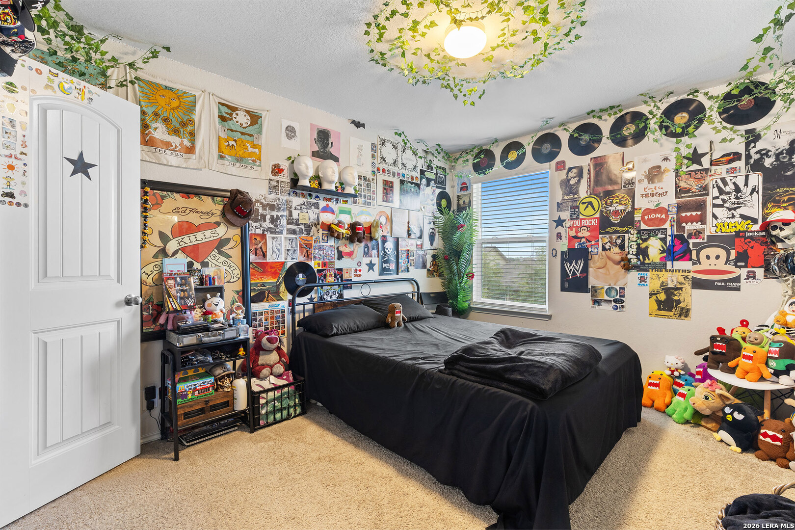main property photo 16