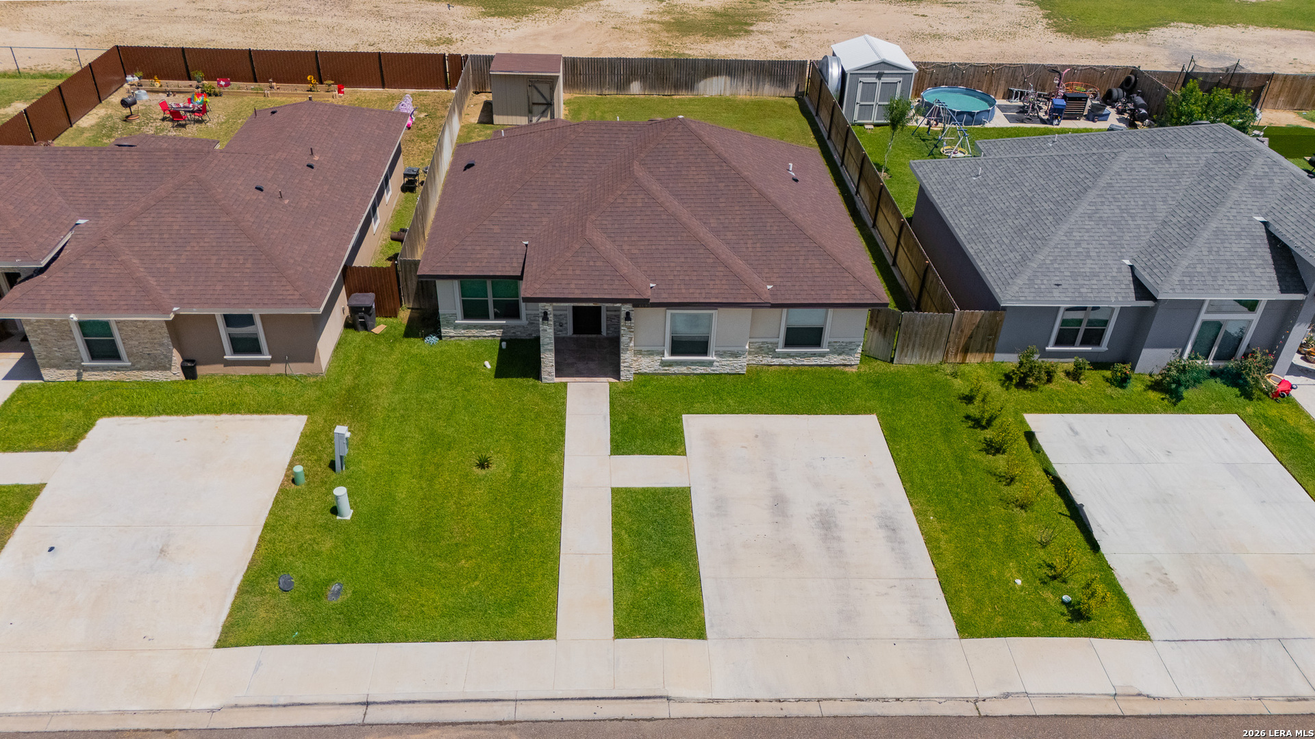 main property photo 22