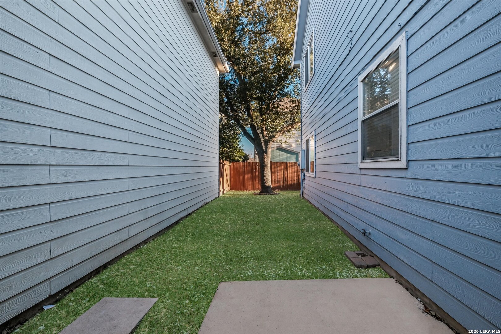 main property photo 23