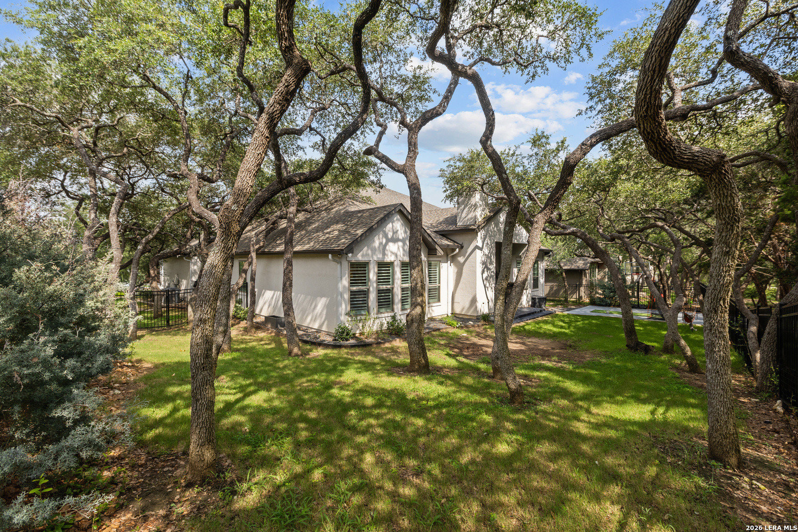 main property photo 29