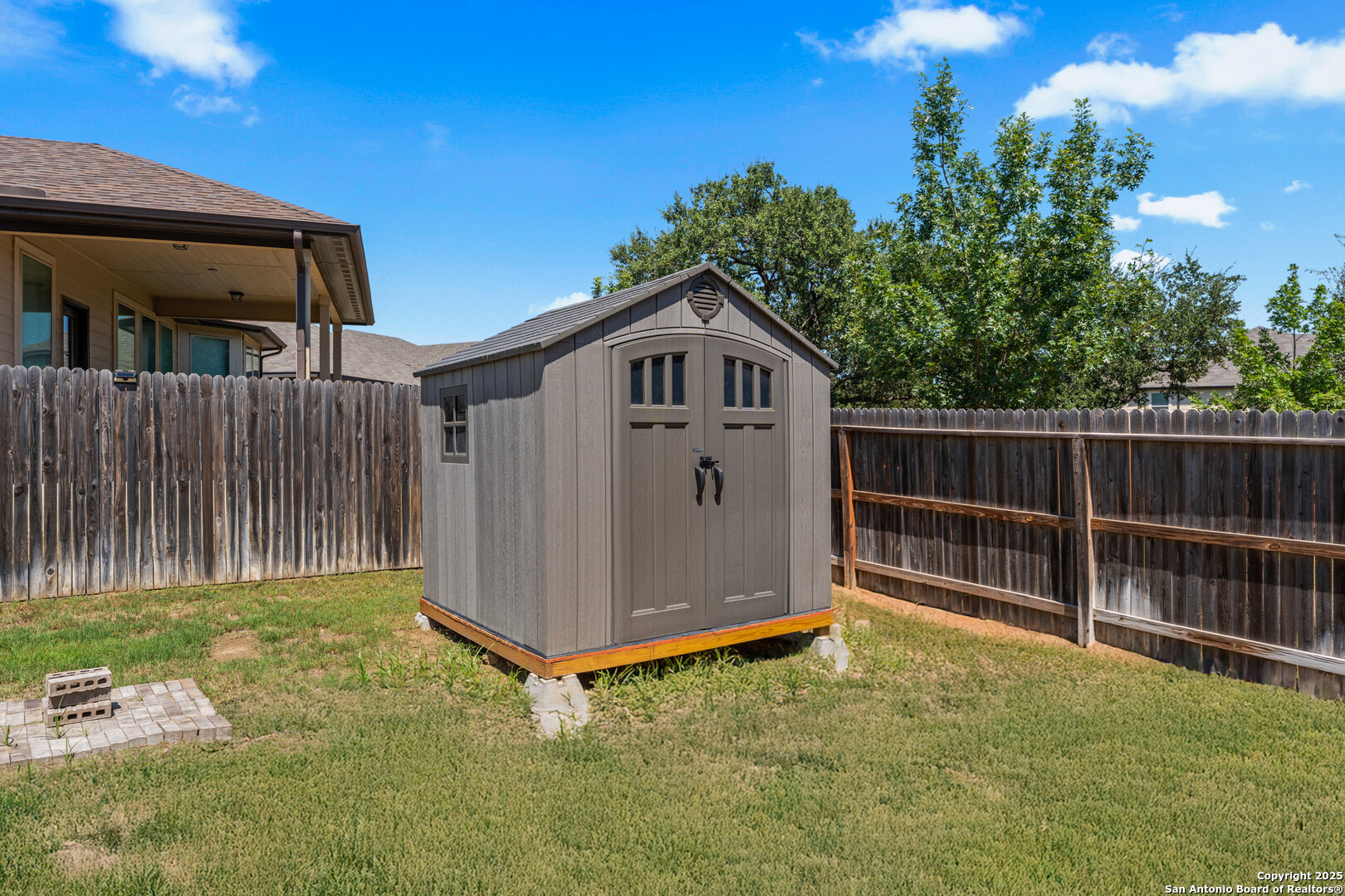 main property photo 39
