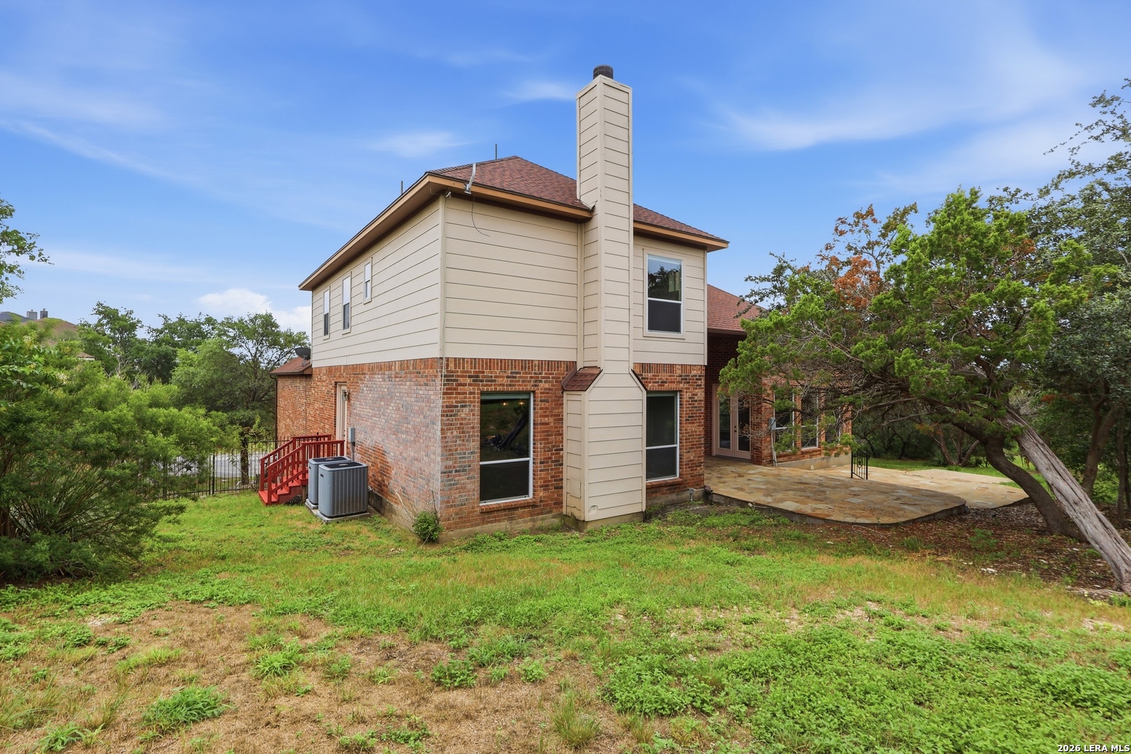 main property photo 41