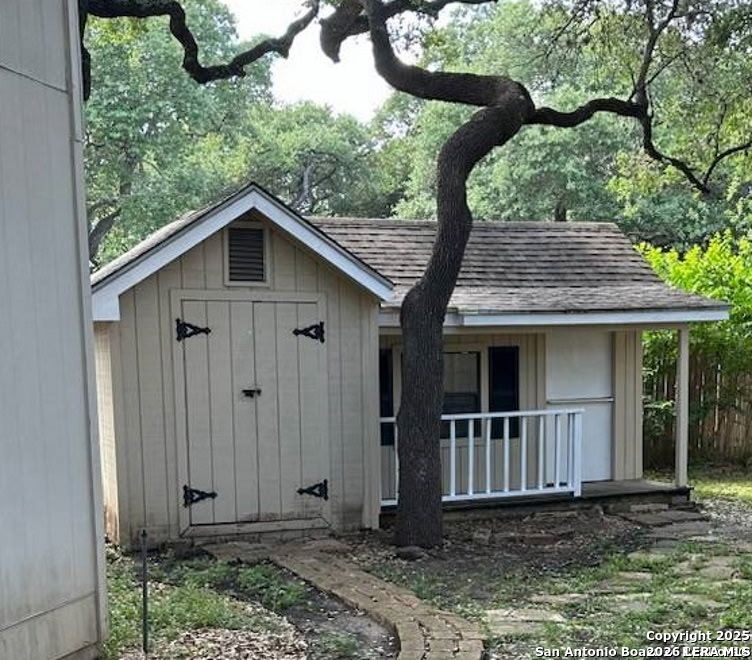 main property photo 32