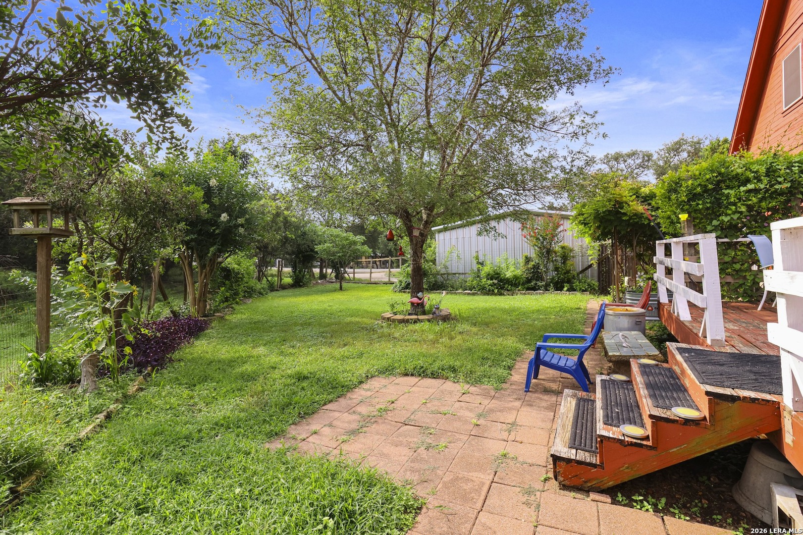 main property photo 28