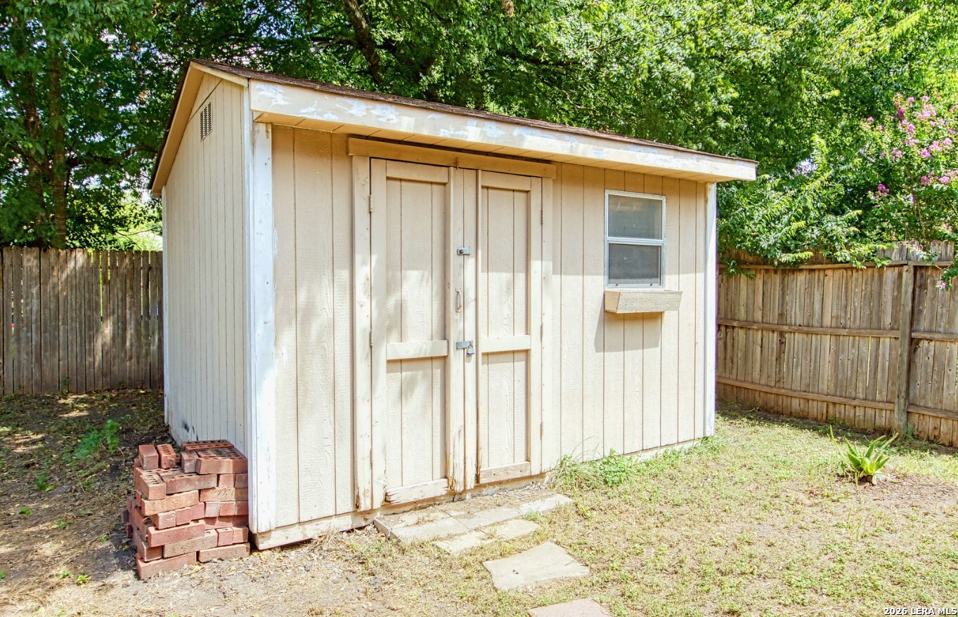 main property photo 20