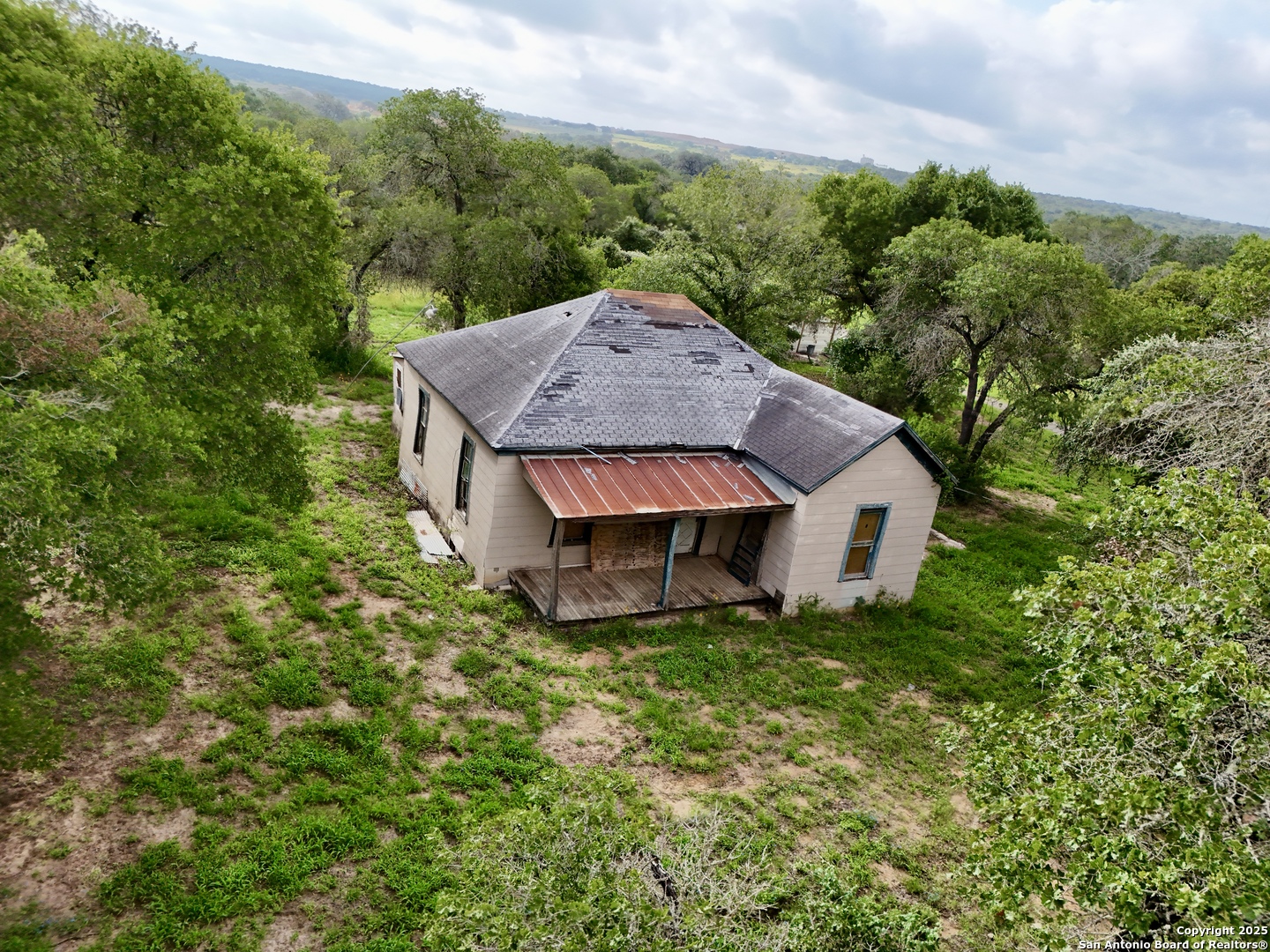 main property photo 2