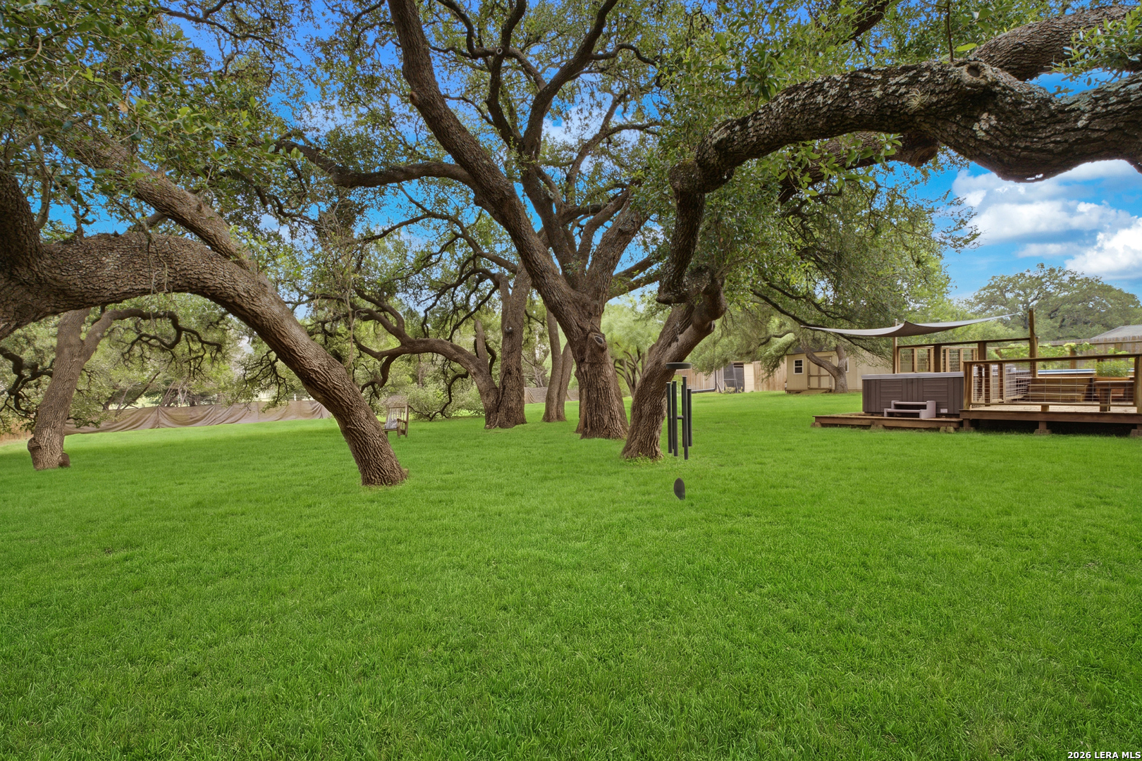 main property photo 28