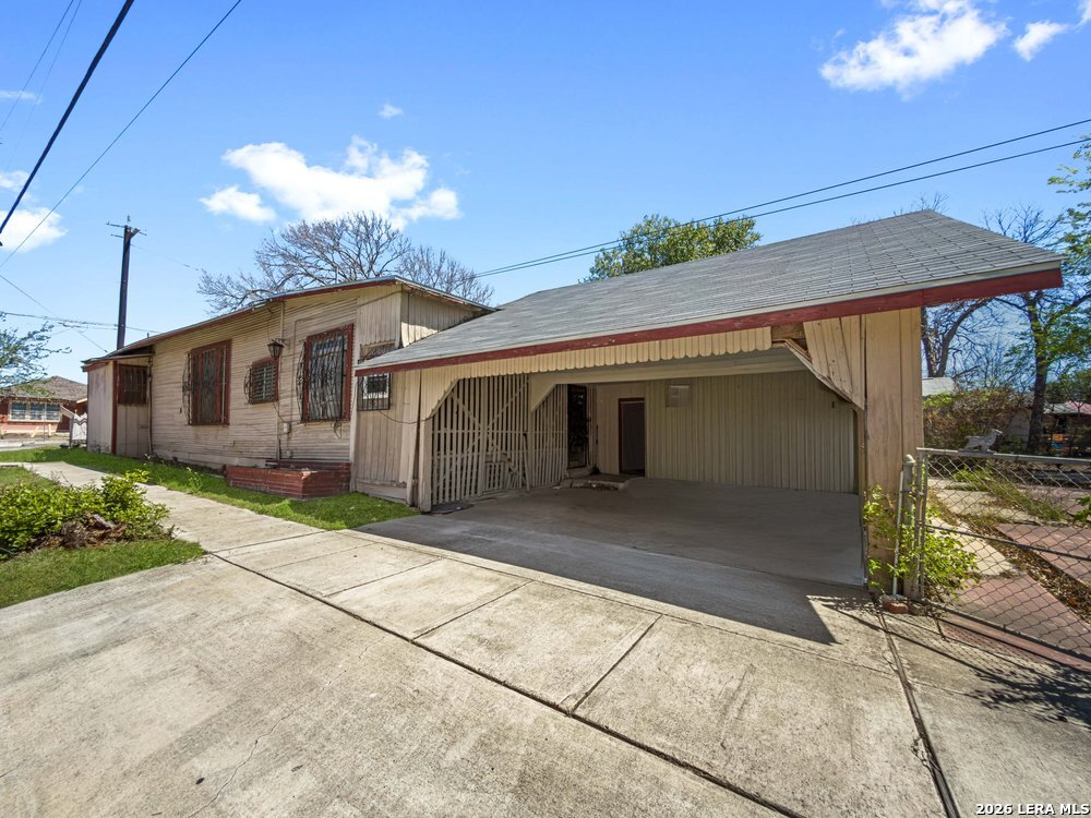 main property photo 20