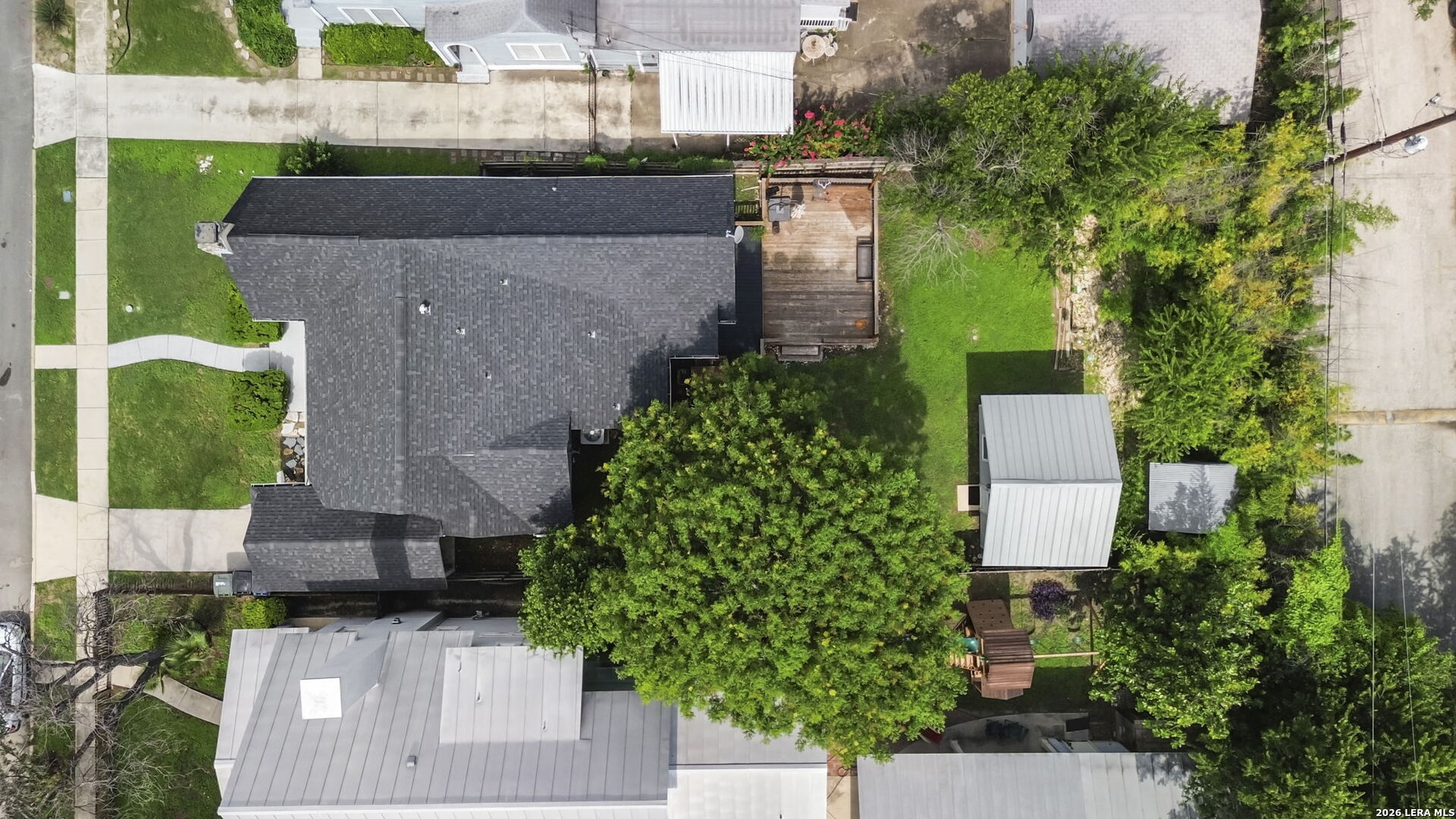 main property photo 29