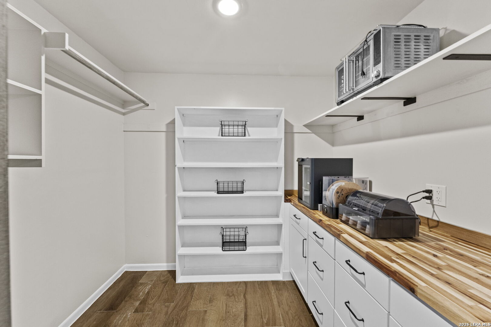 main property photo 70
