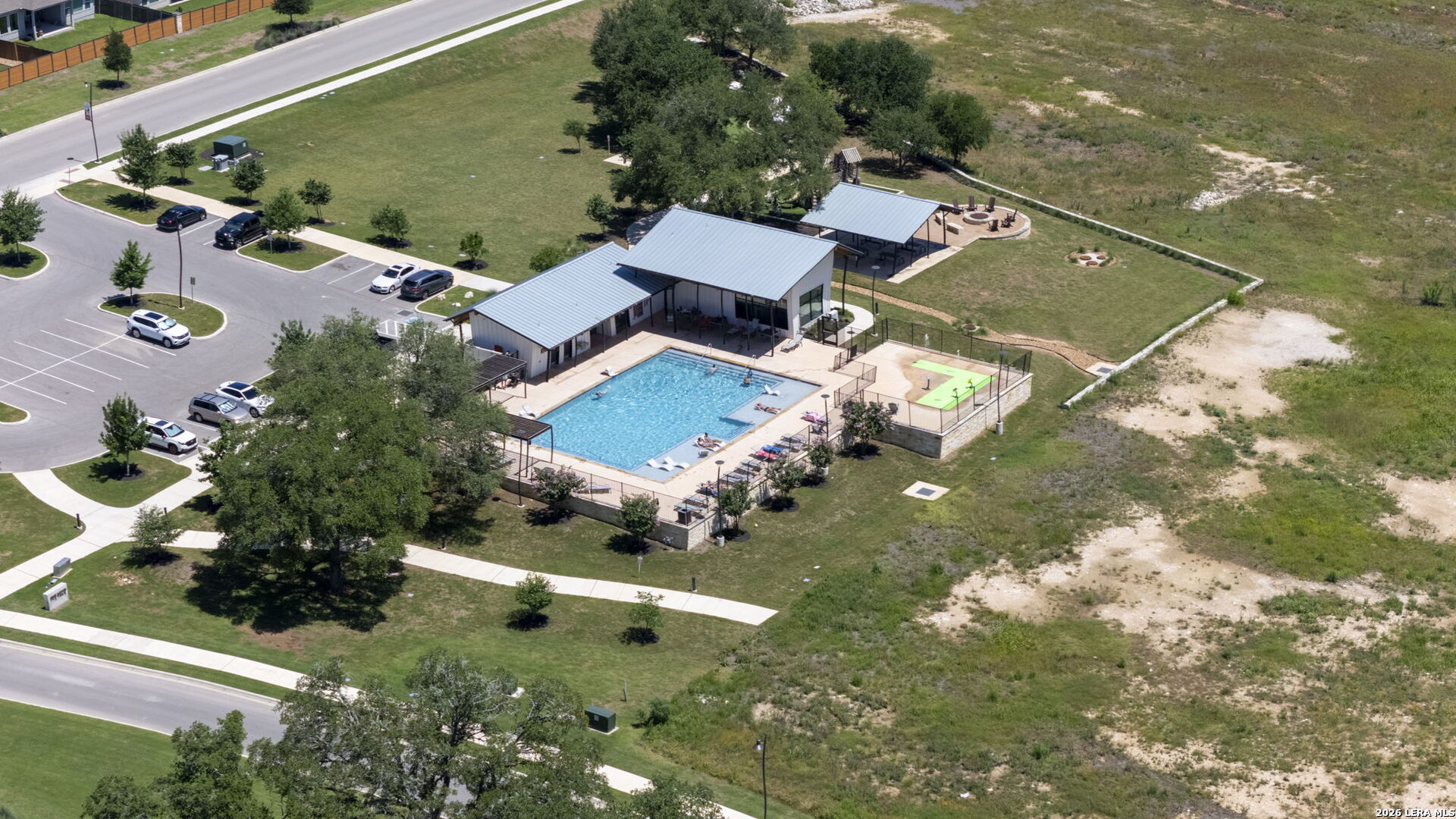main property photo 42