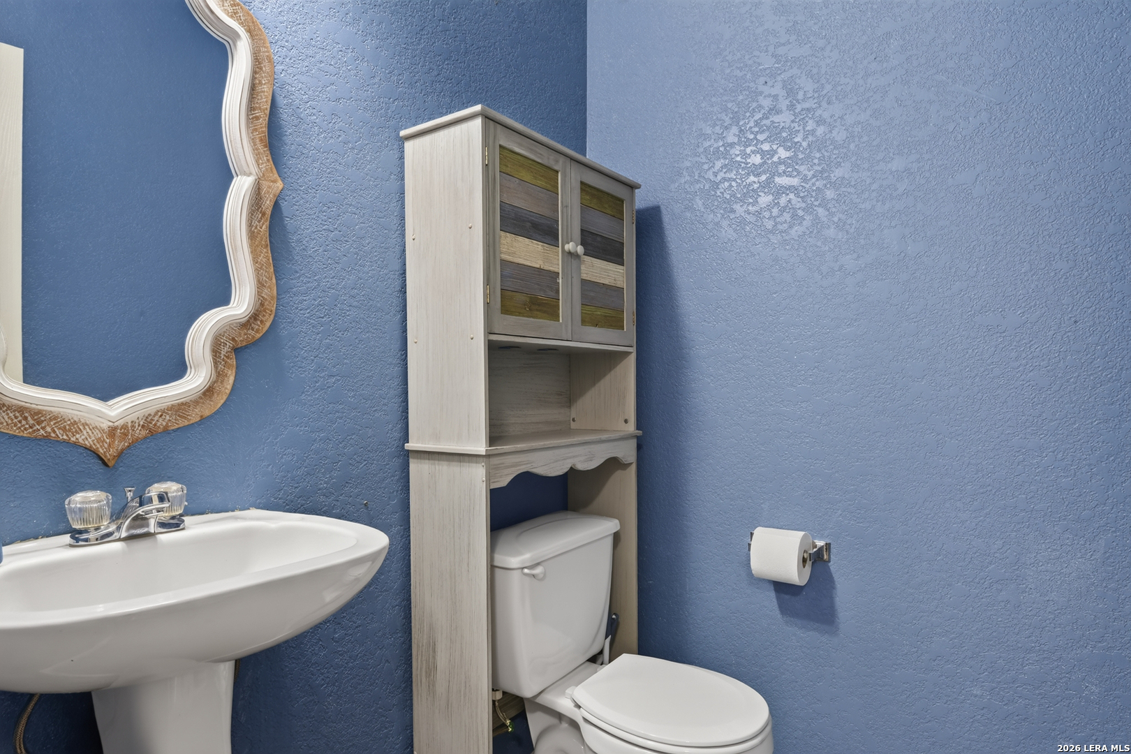 main property photo 30