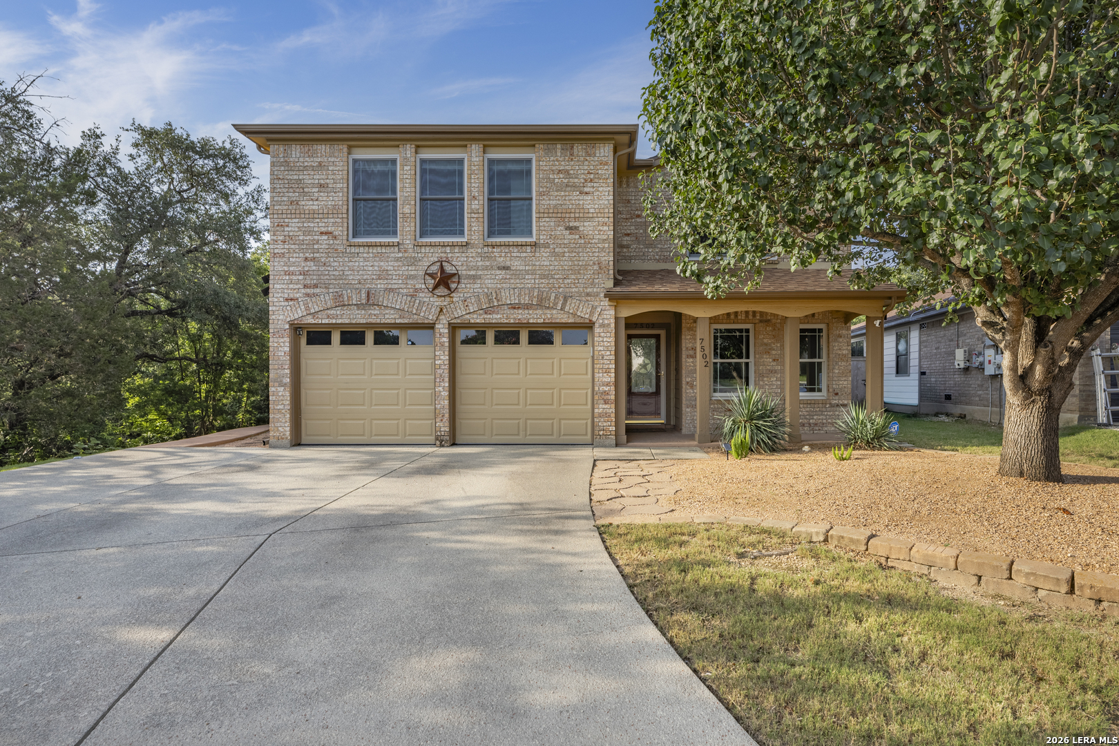 main property photo 2