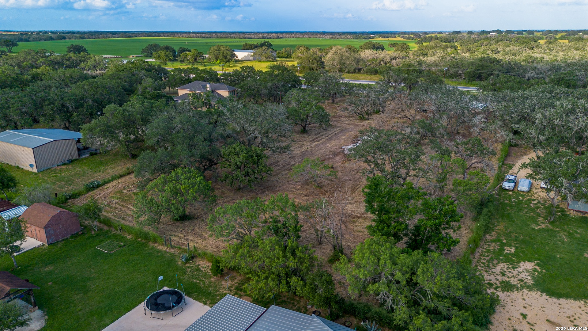main property photo 7
