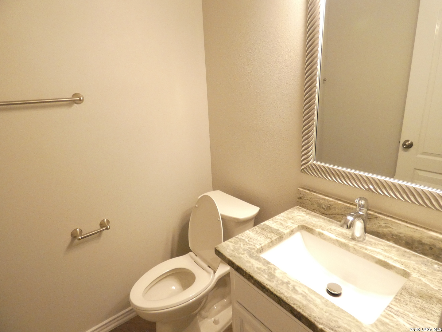 main property photo 15