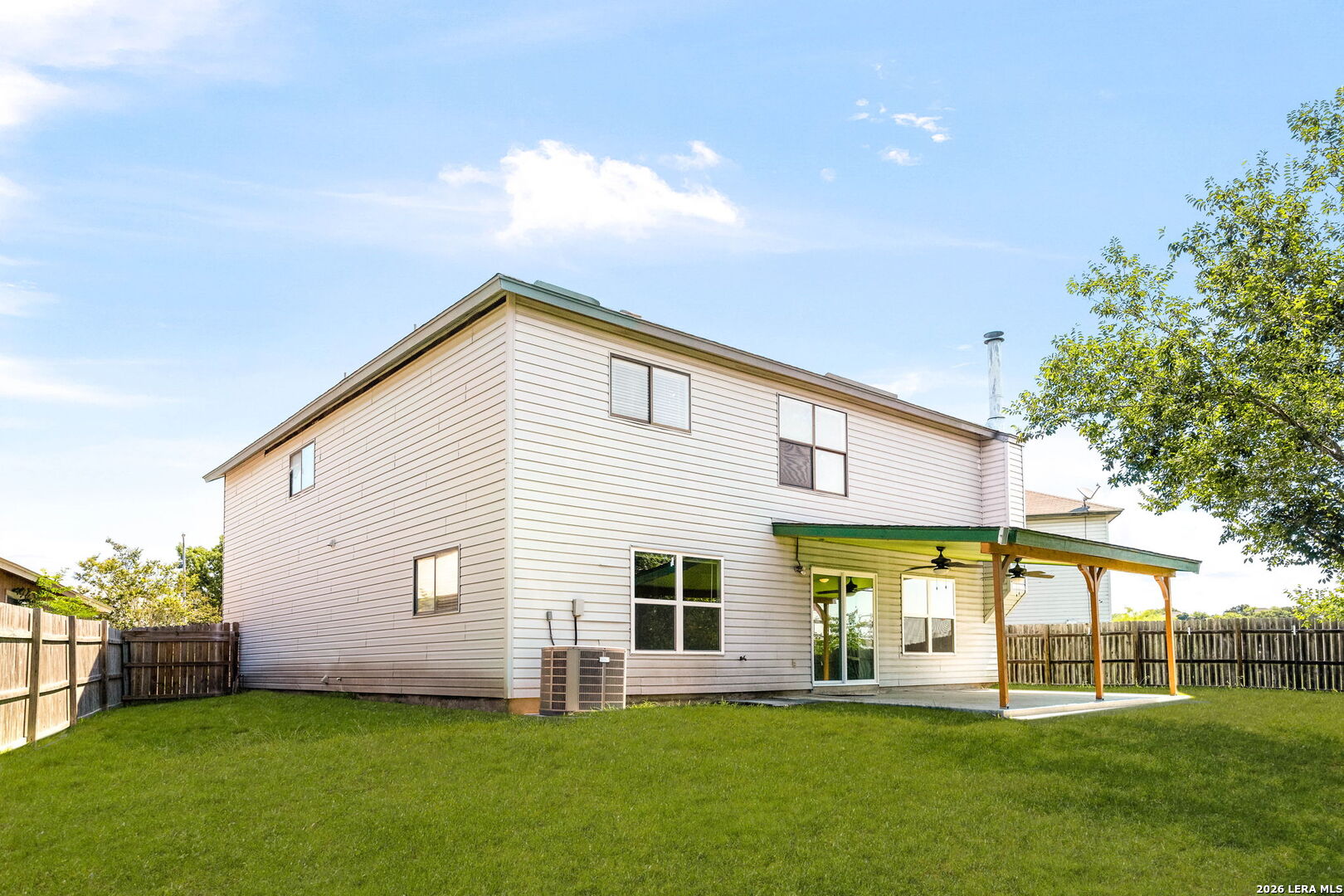 main property photo 23