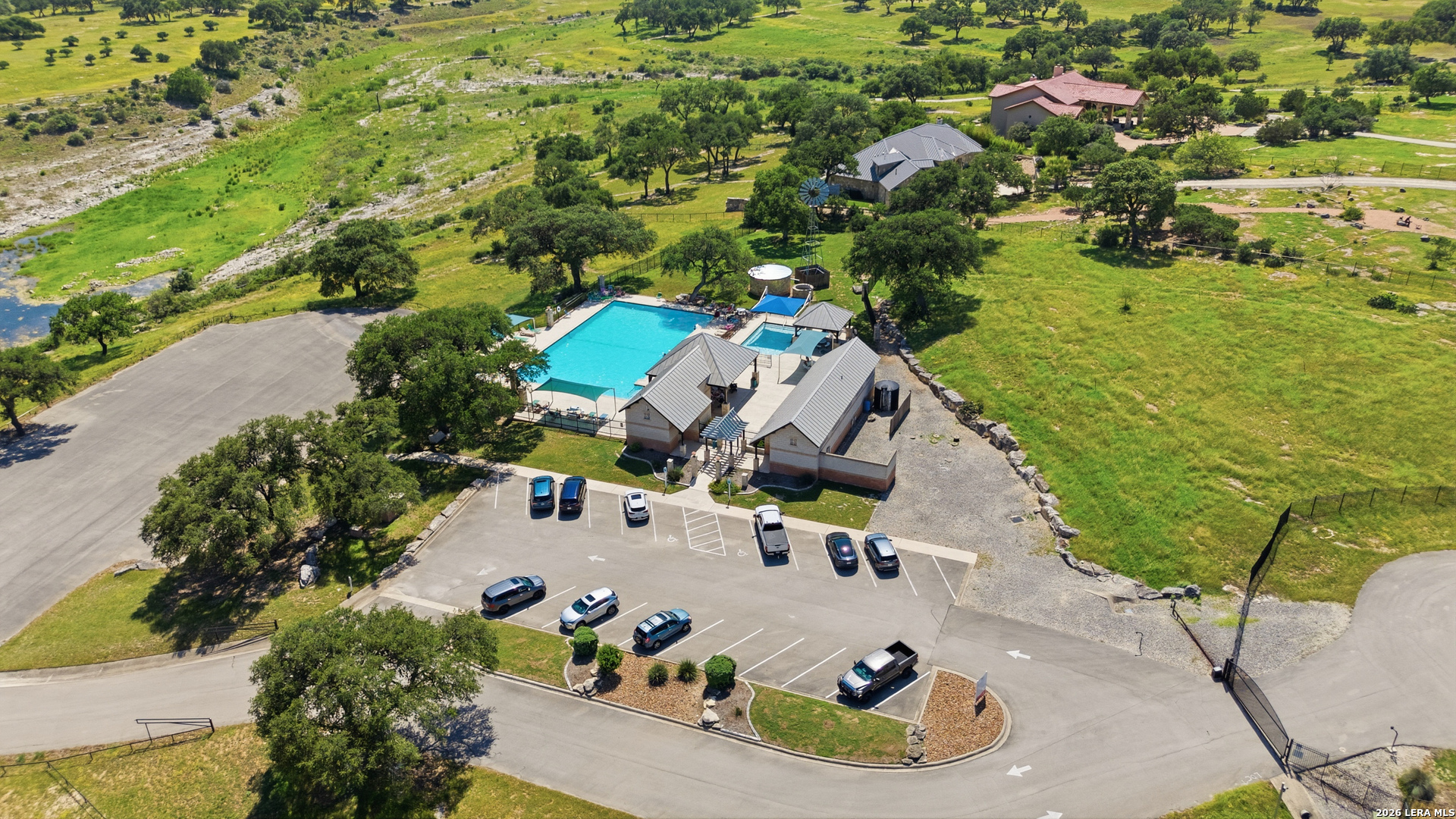 main property photo 90