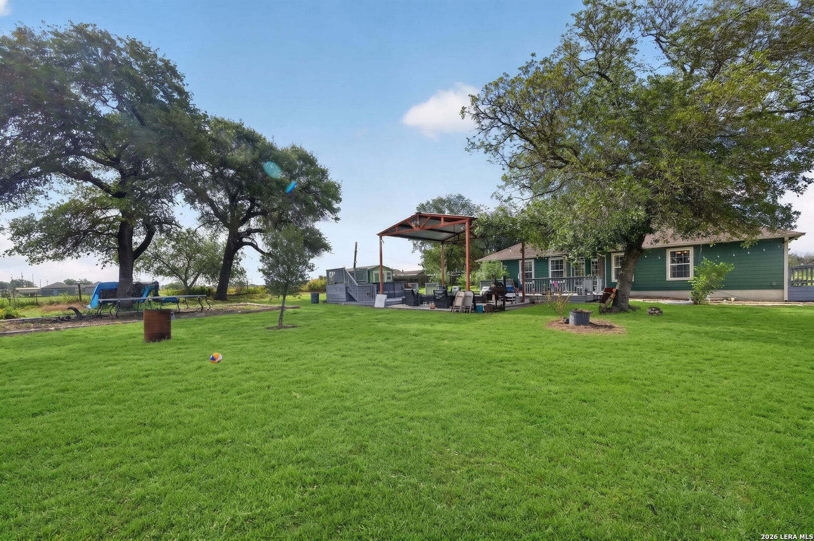 main property photo 26