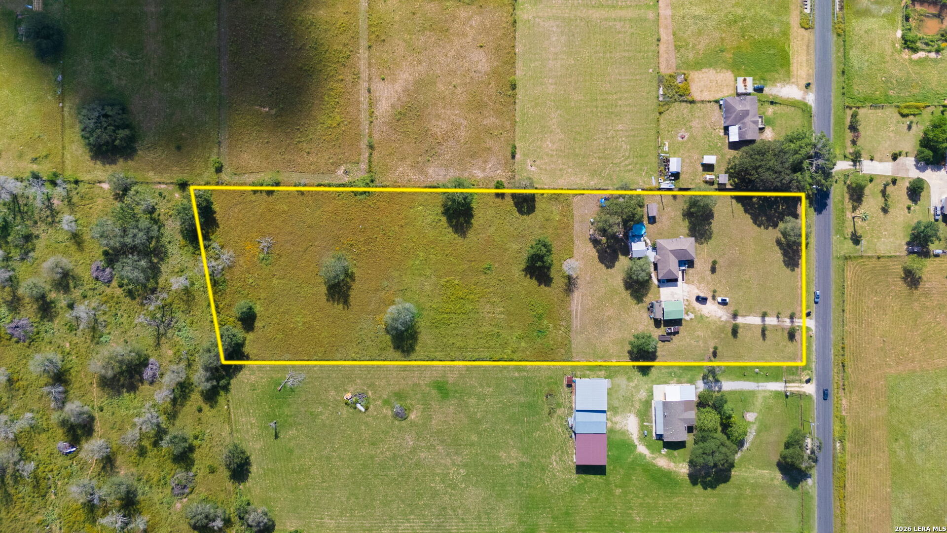 main property photo 36