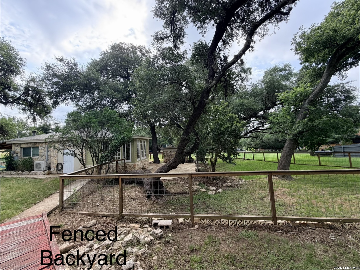 main property photo 16