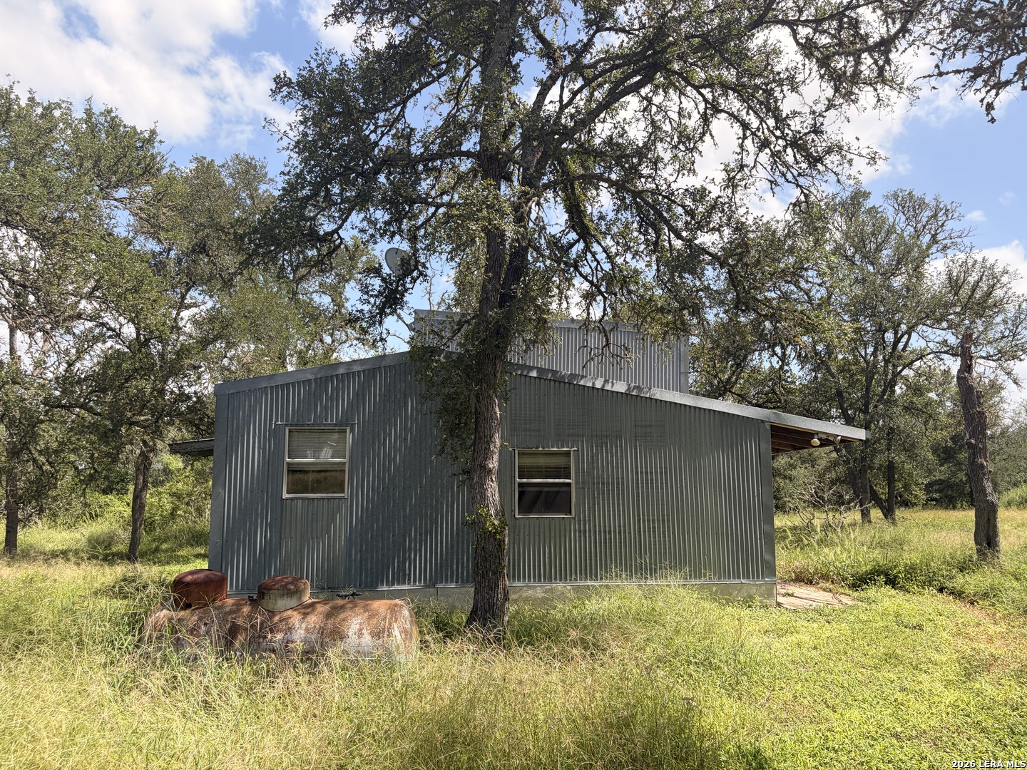 main property photo 26