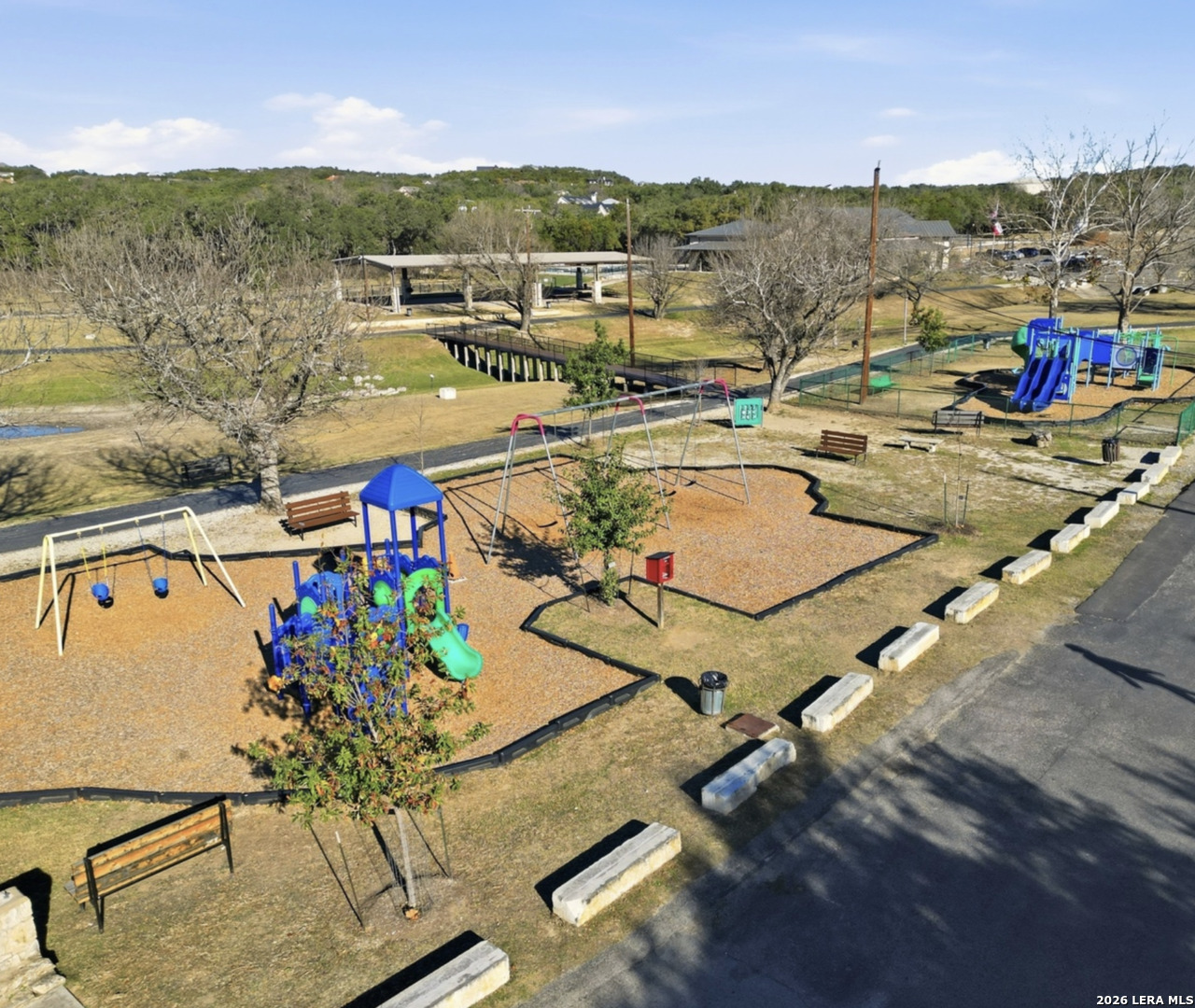 main property photo 50