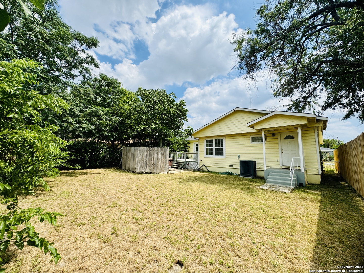 main property photo 14