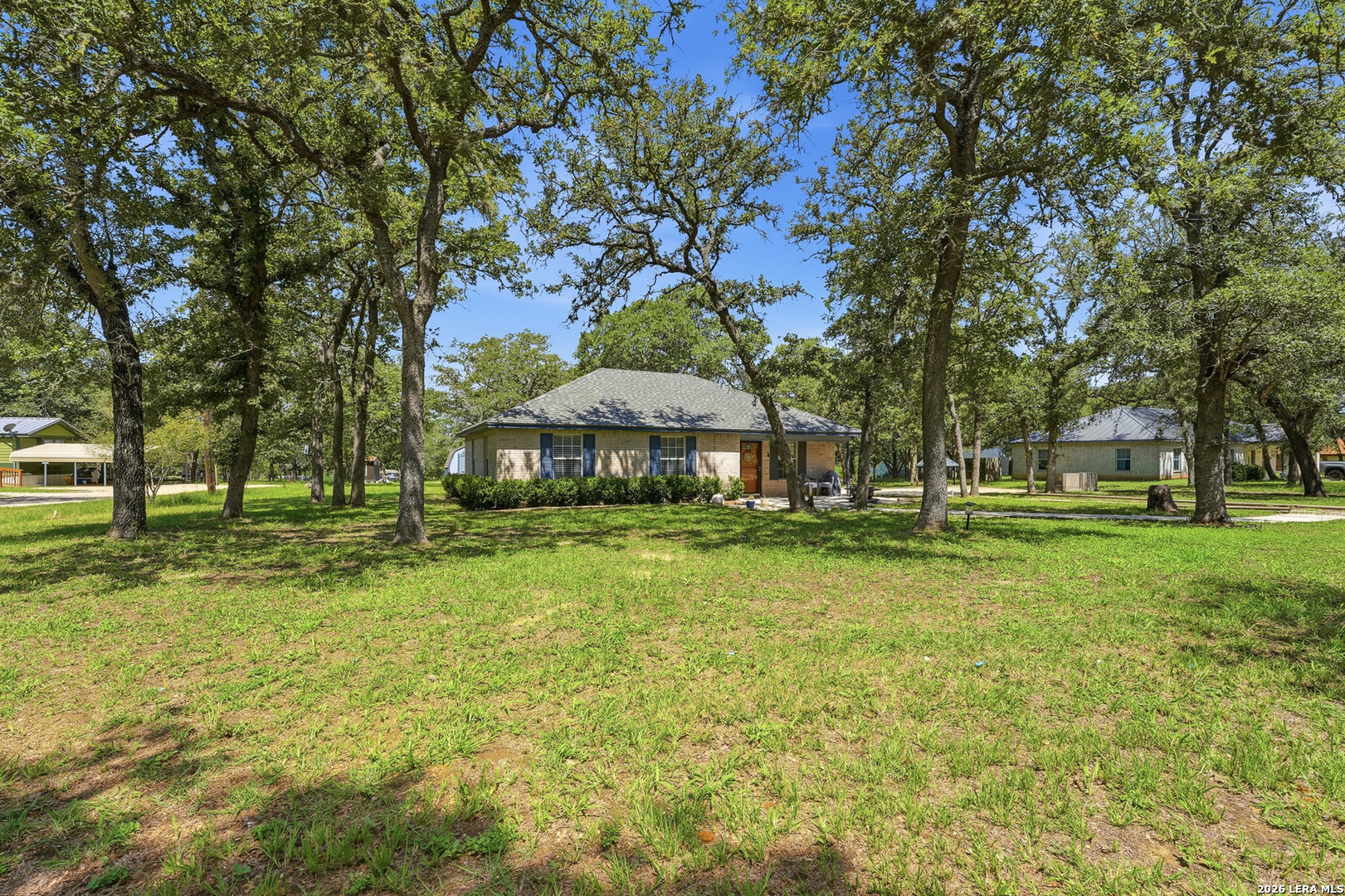 main property photo 3