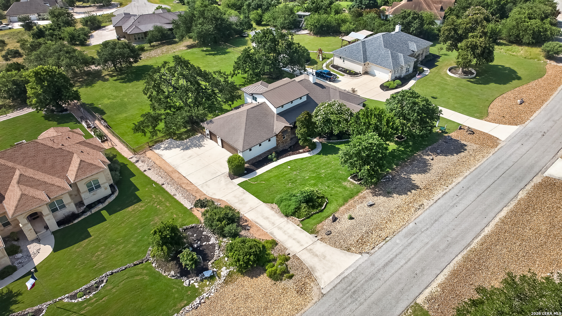 main property photo 49