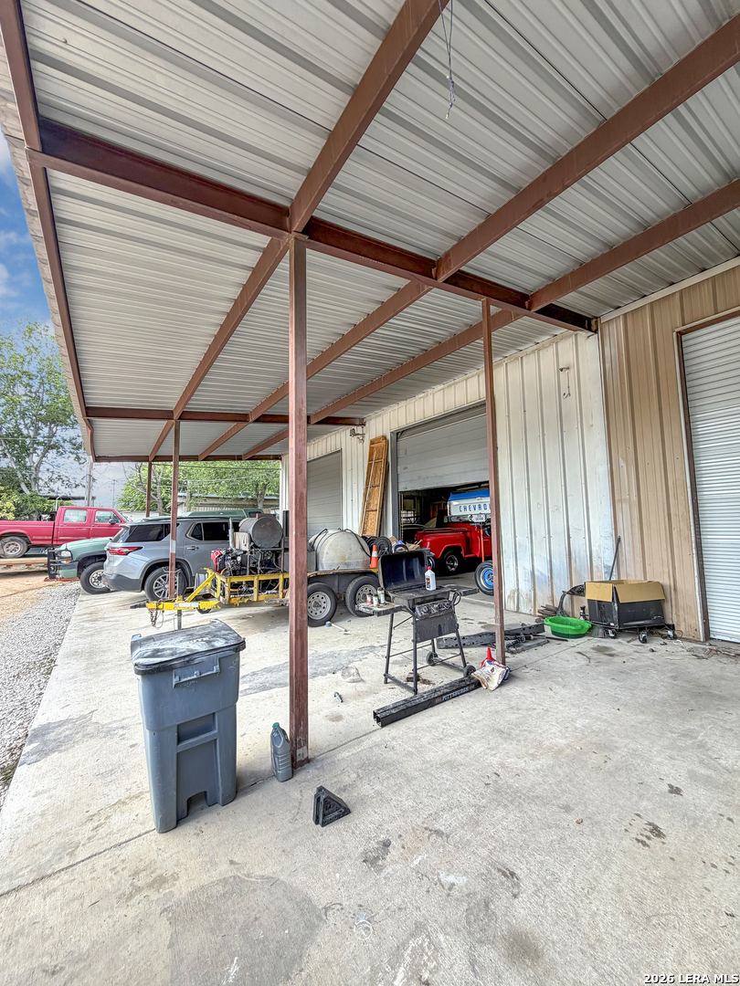 main property photo 22