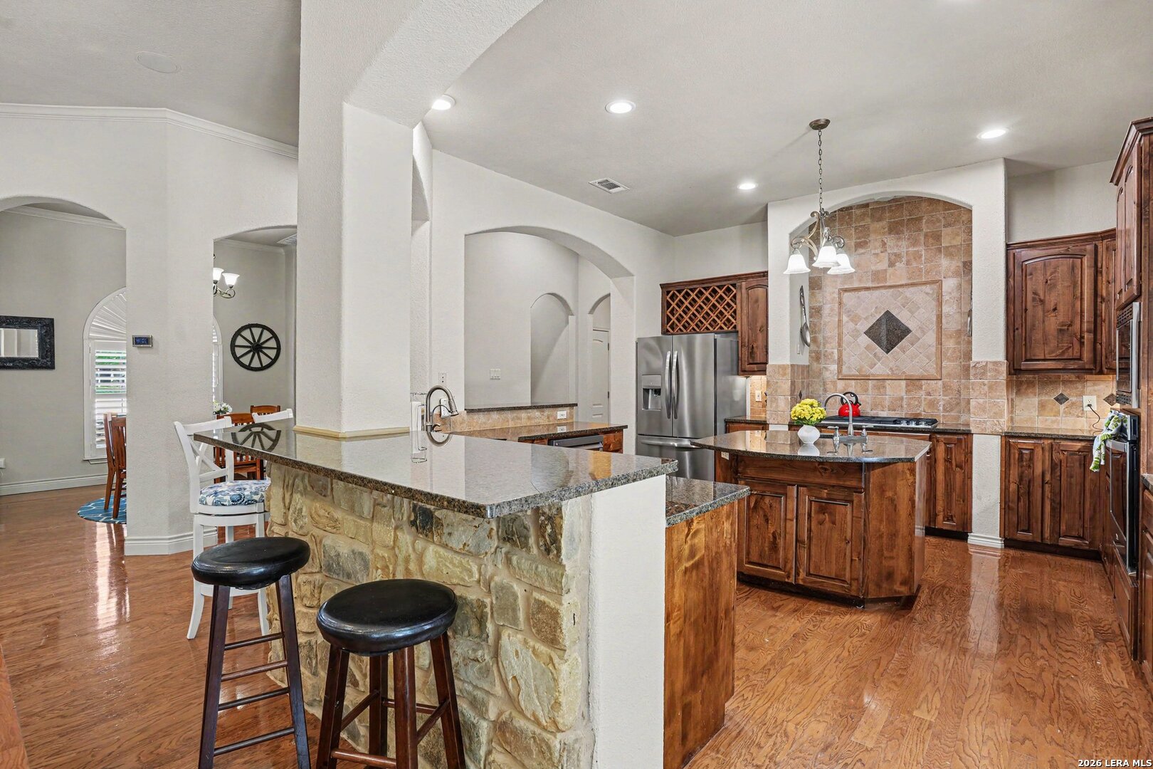 main property photo 16