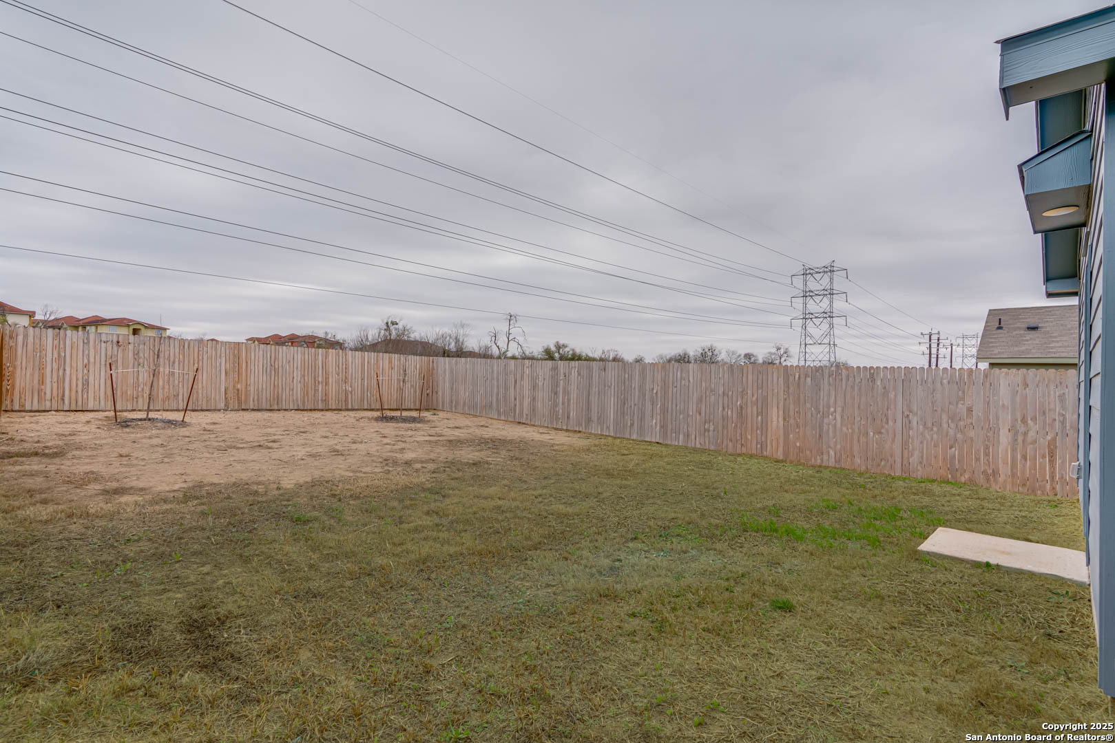 main property photo 19