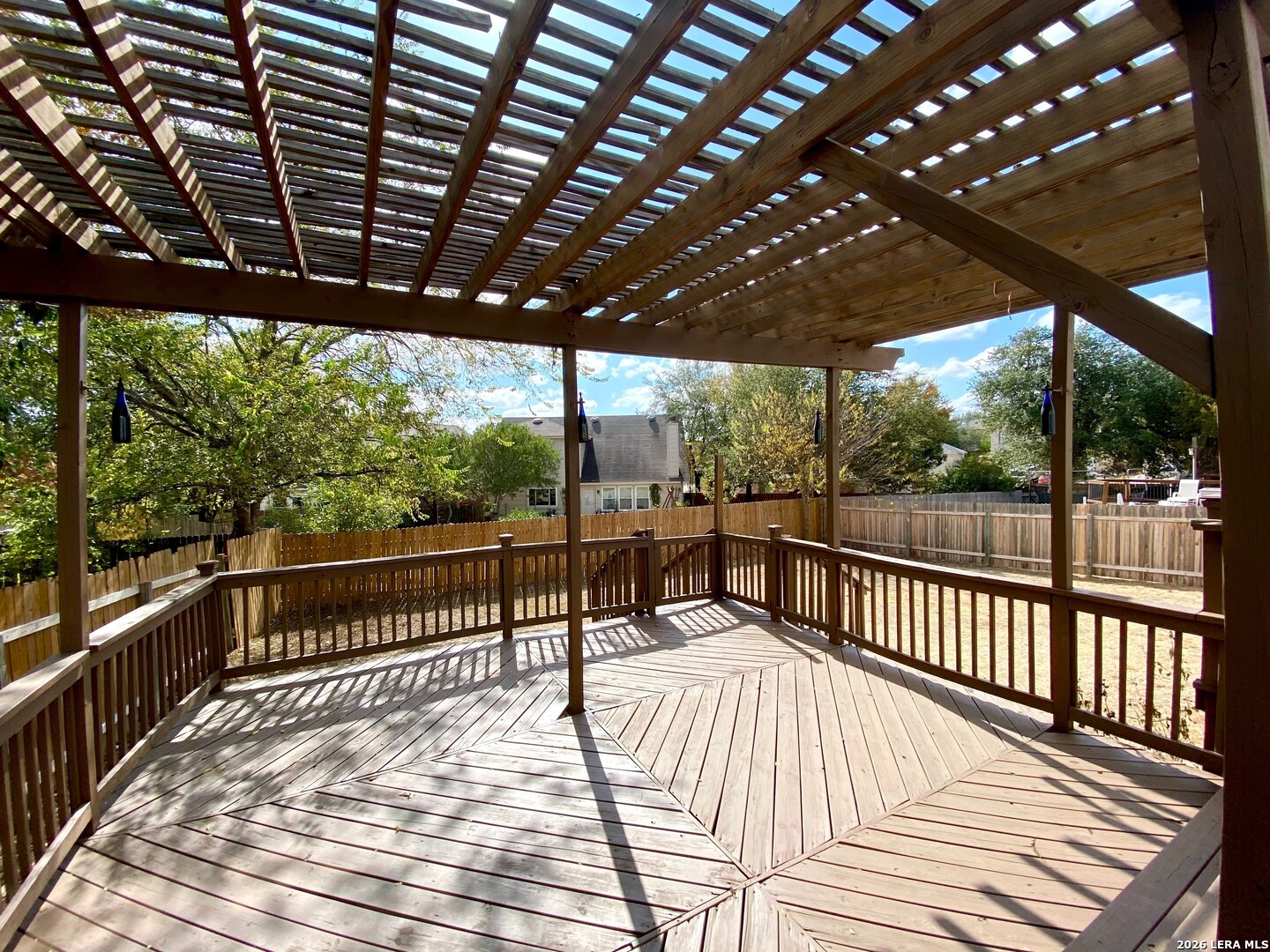 main property photo 9