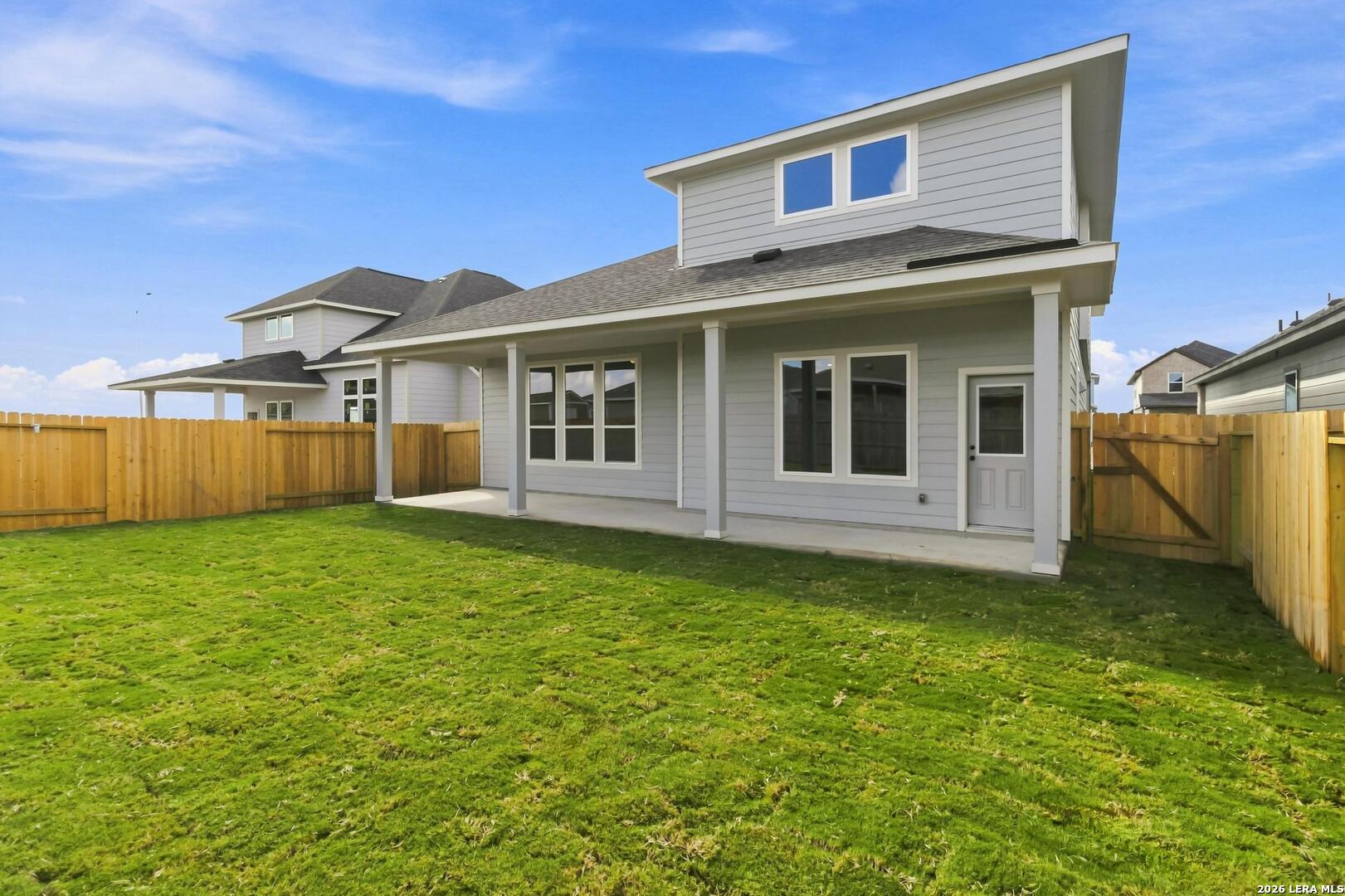 main property photo 40