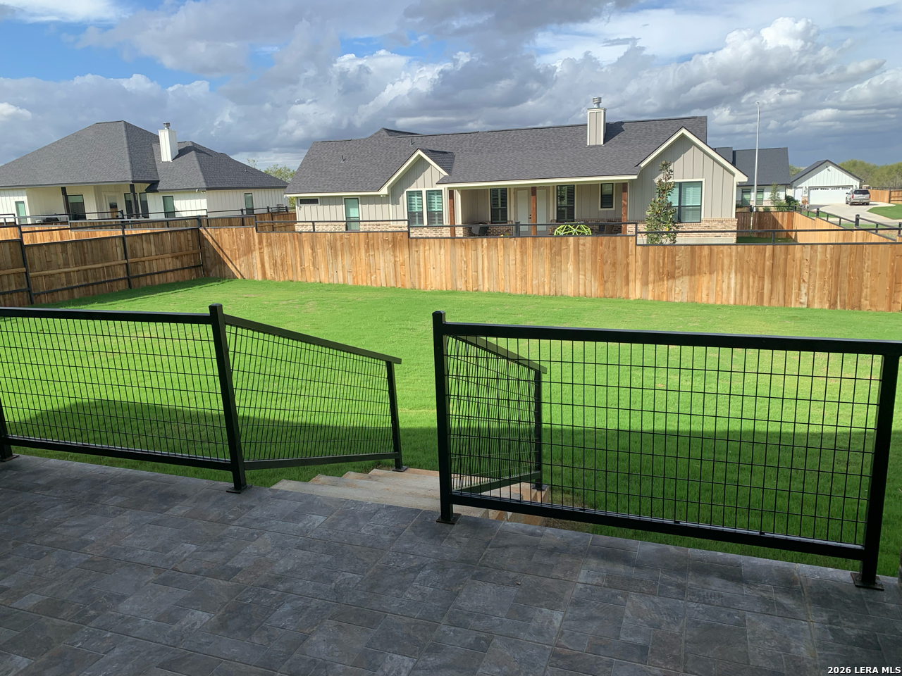 main property photo 18