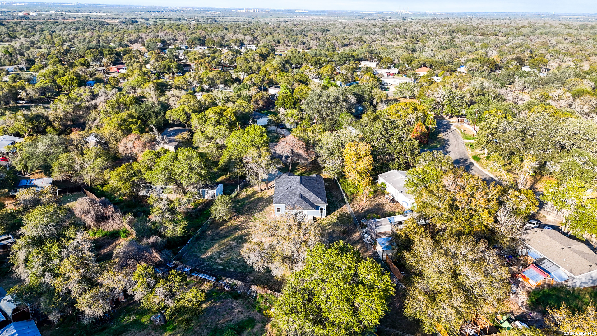 main property photo 8