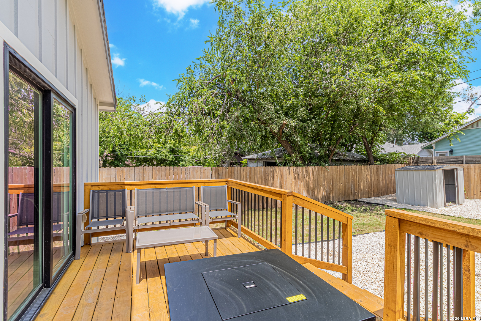 main property photo 27