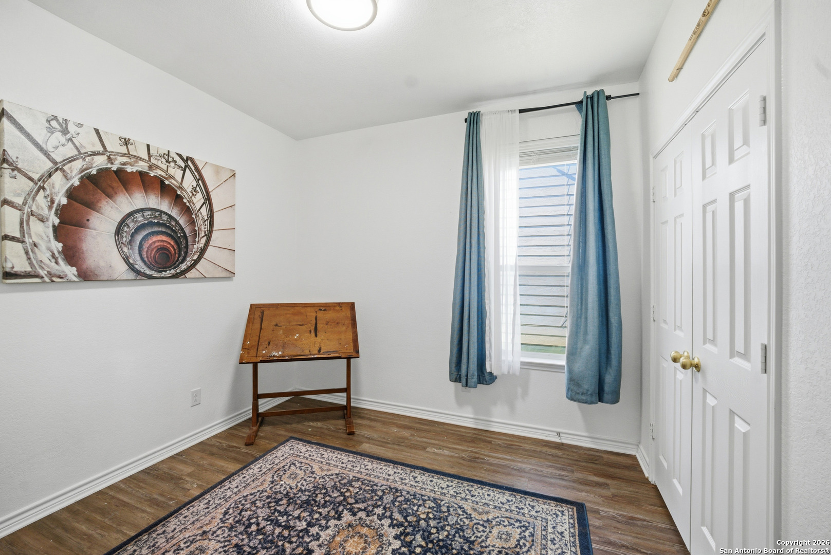 main property photo 18