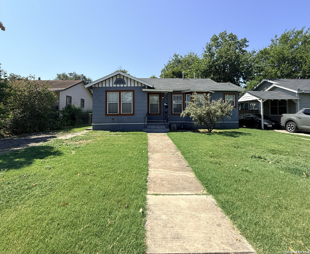 main property photo 9