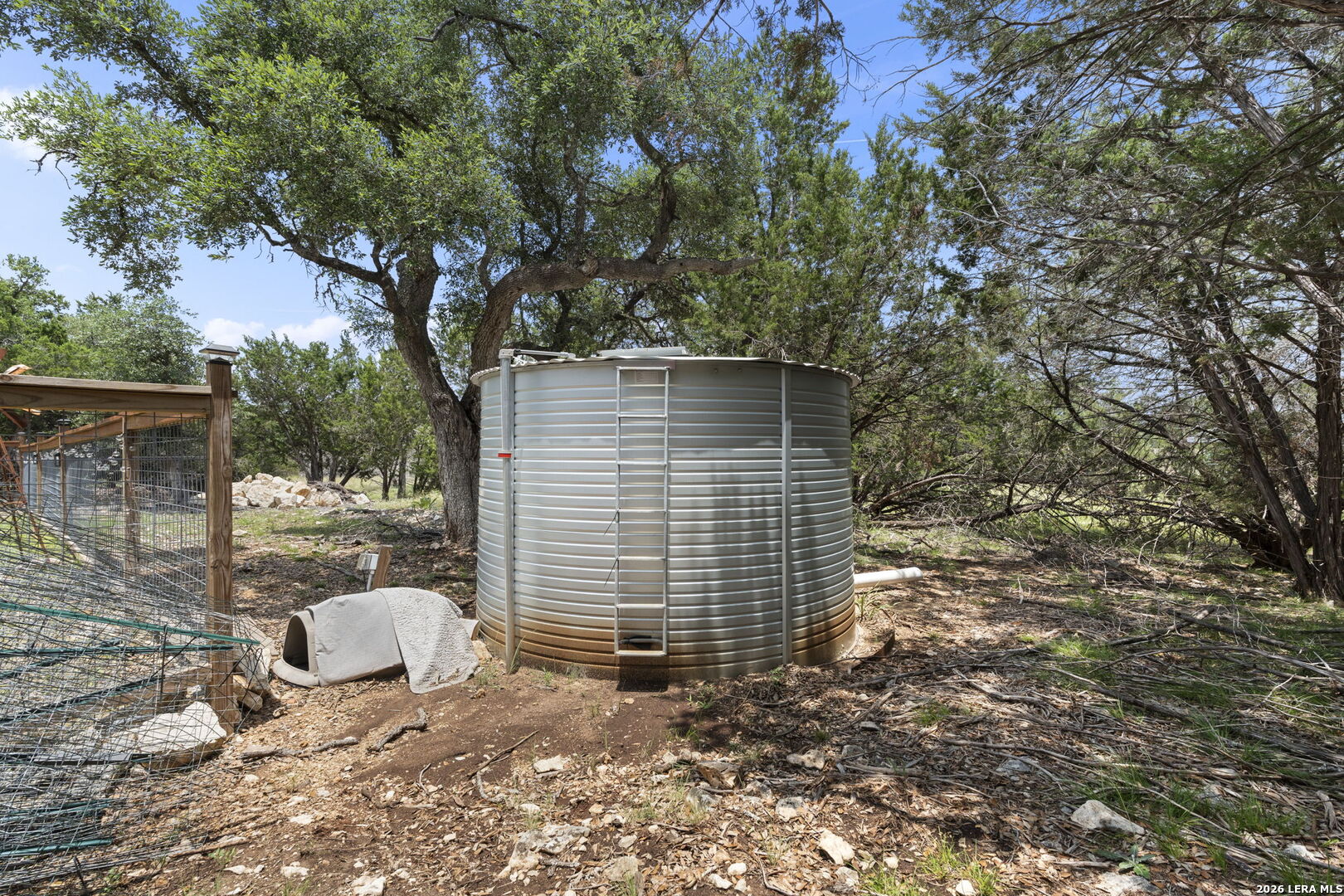 main property photo 26