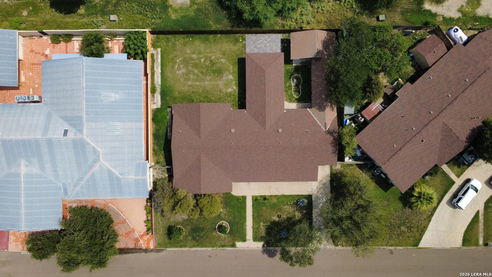 main property photo 37