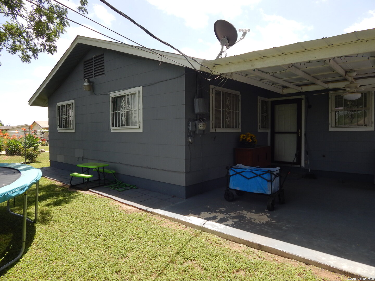 main property photo 14