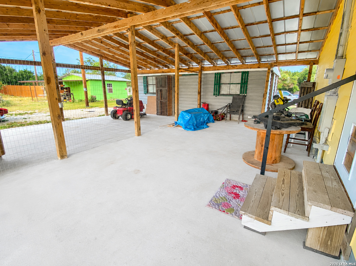 main property photo 7