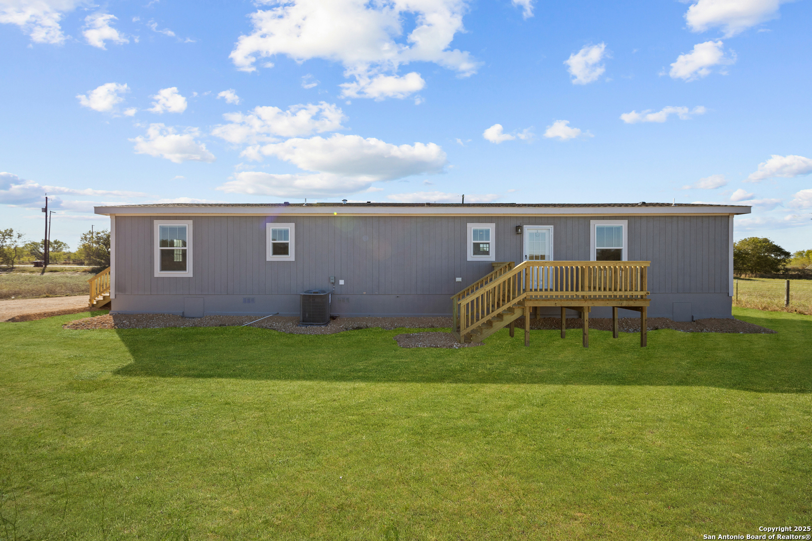 main property photo 20